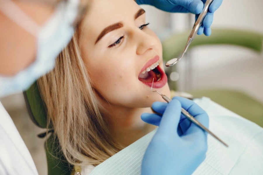 Oral manifestations of systemic diseases